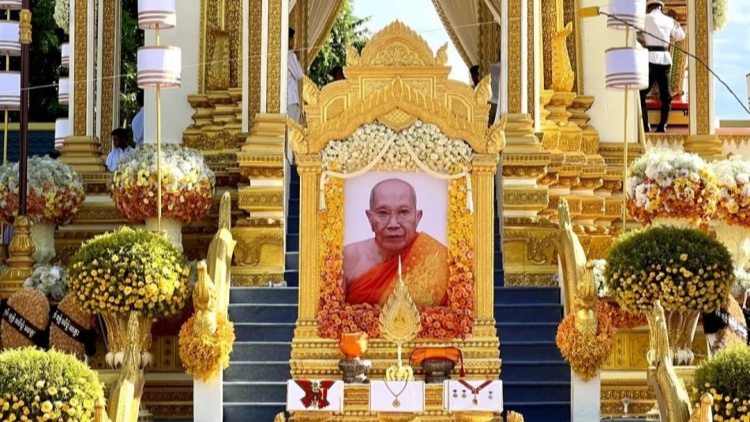 柬埔寨為狄旺長老舉行皇家火葬禮 印順大和尚應邀出席