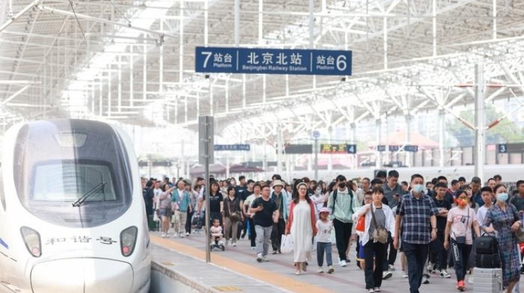 6月9日全國鐵路預計發送旅客1260萬人次