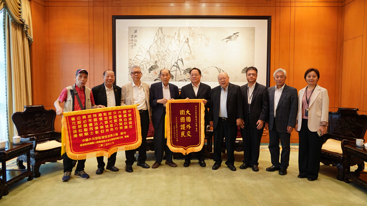 香港資深傳媒人員聯誼會到訪外交部駐港公署