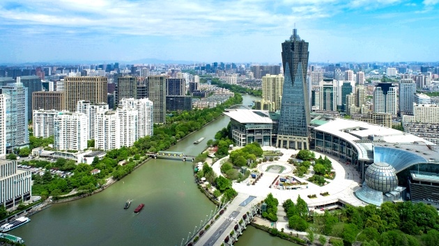 杭州上半年度GDP首次突破萬億元