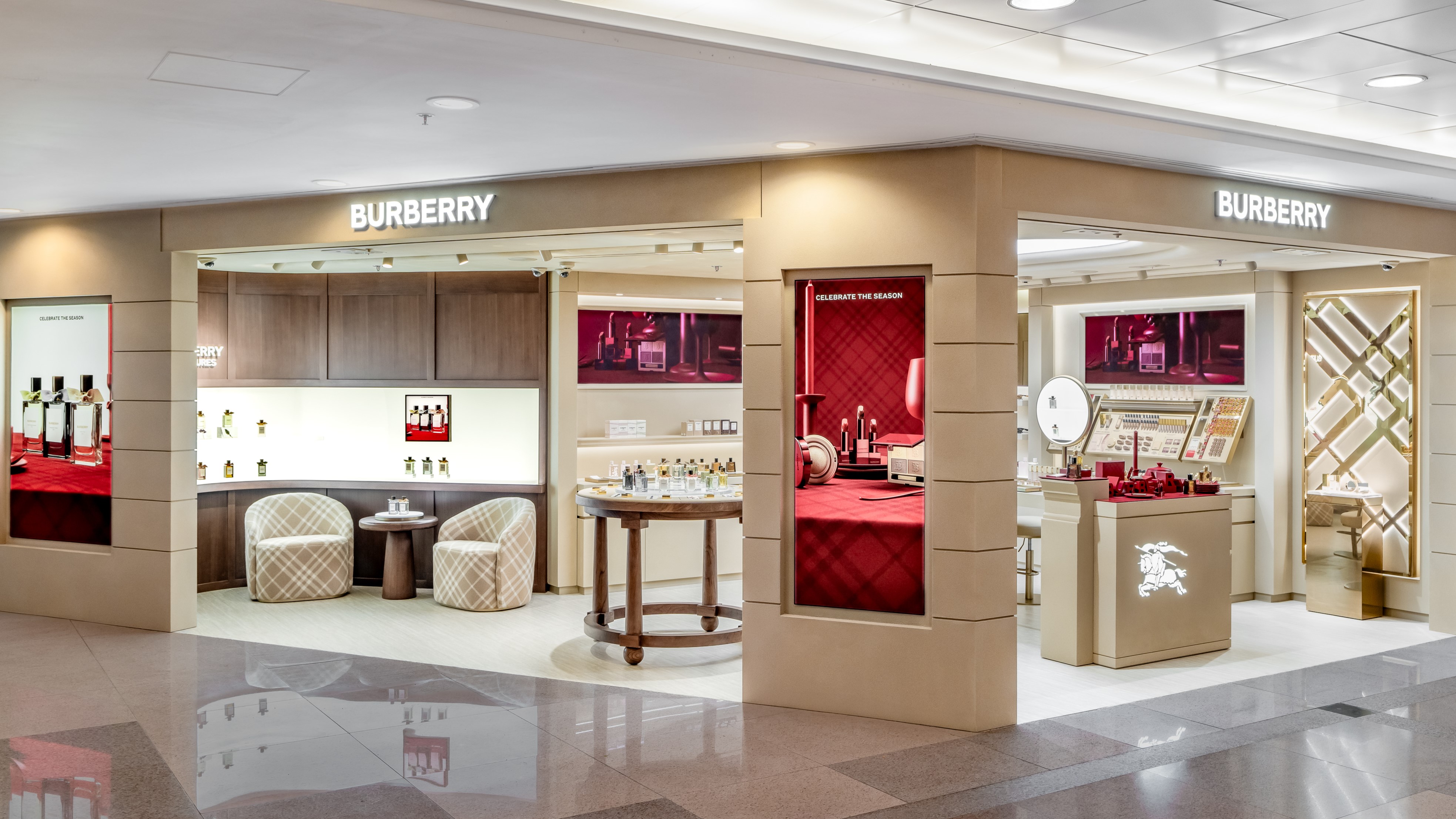 【美容】英倫風尚Burberry美妝品牌店亮相香港