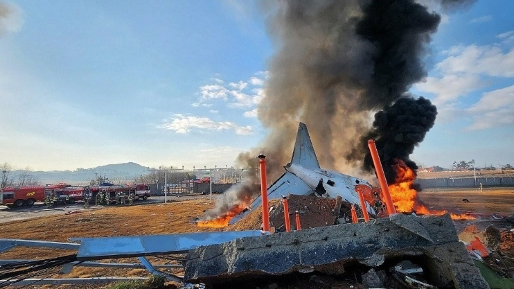 追蹤報道 | 韓國一客機降落後起火至少28人死亡