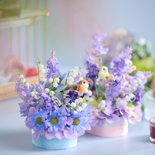 AMMO x Anglo-Chinese Florist Floral Fantasy Afternoon Tea Mini Floral Cake Decoration_Aug2023.jpg